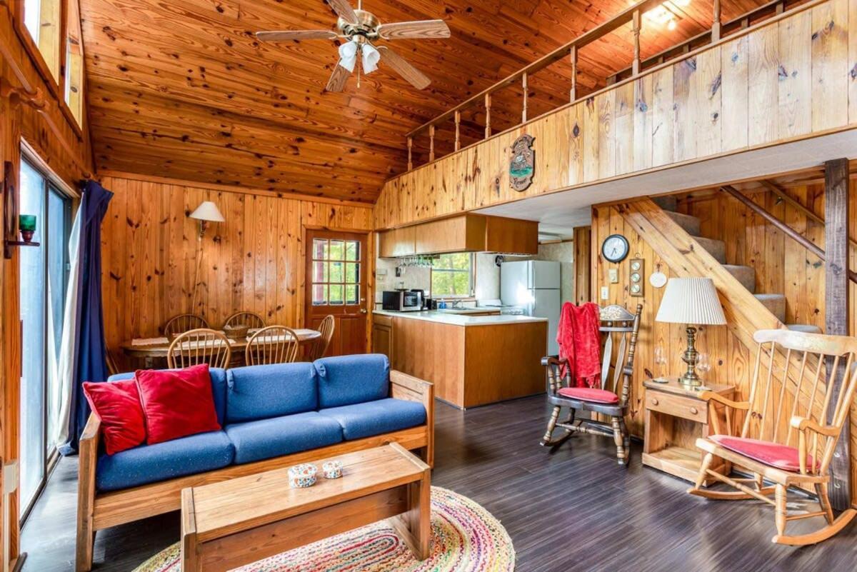Hot Tub, Large Deck, Wifi, Fire Pit At Chalet Cabin Morton Grove Eksteriør billede