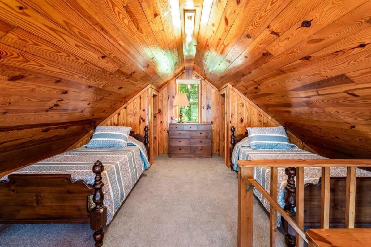 Hot Tub, Large Deck, Wifi, Fire Pit At Chalet Cabin Morton Grove Eksteriør billede