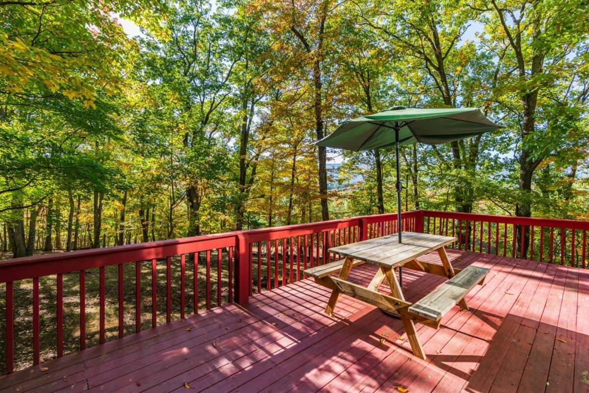 Hot Tub, Large Deck, Wifi, Fire Pit At Chalet Cabin Morton Grove Eksteriør billede