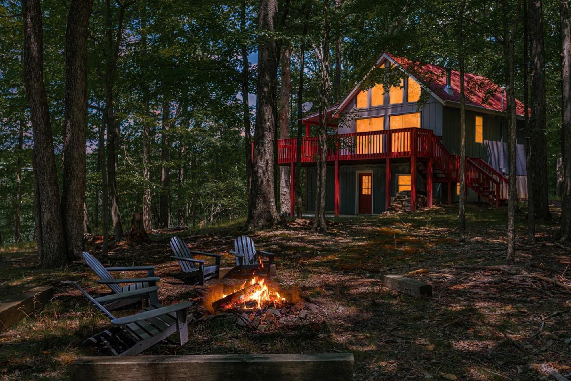 Hot Tub, Large Deck, Wifi, Fire Pit At Chalet Cabin Morton Grove Eksteriør billede