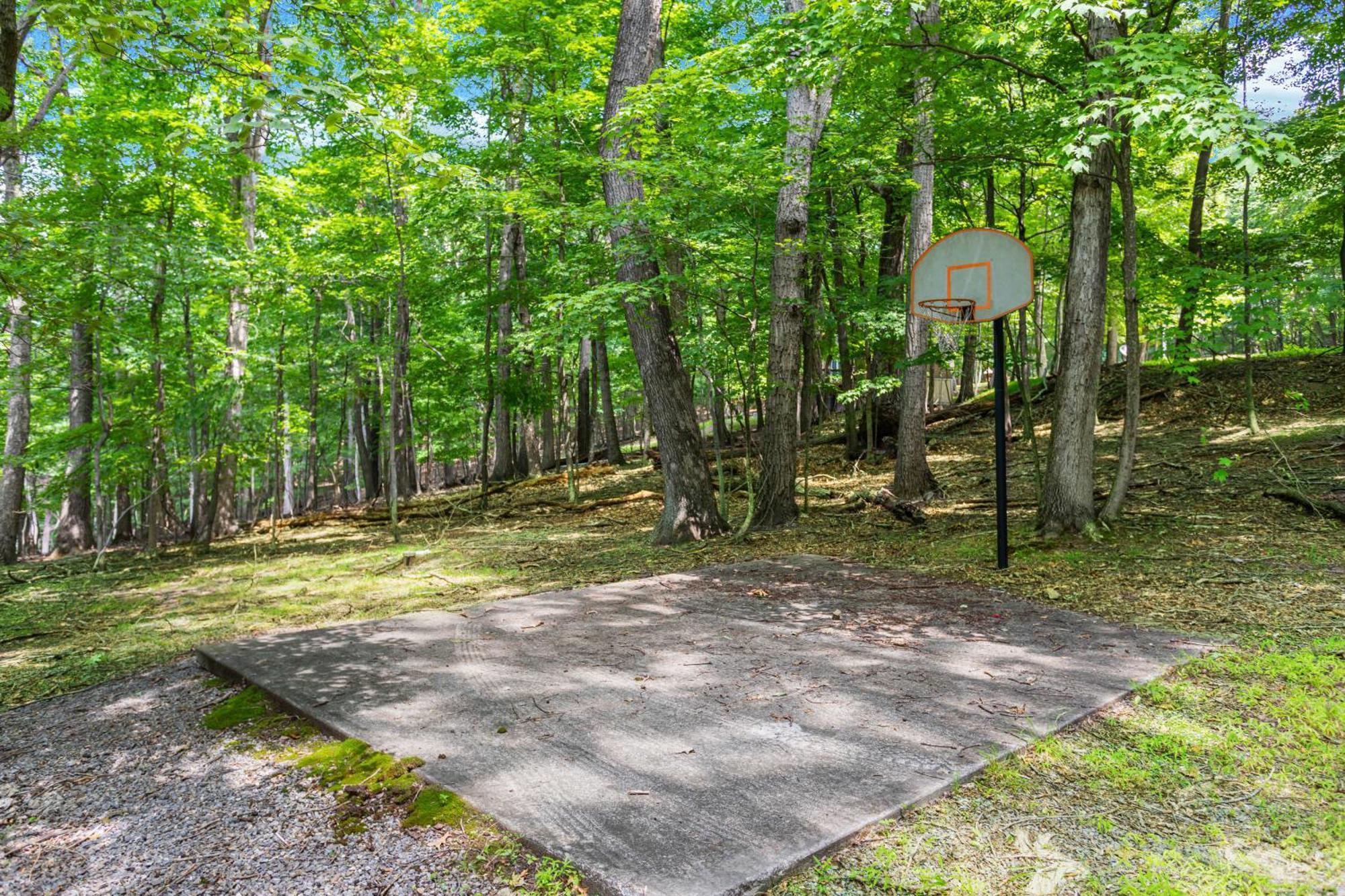 Hot Tub, Large Deck, Wifi, Fire Pit At Chalet Cabin Morton Grove Eksteriør billede