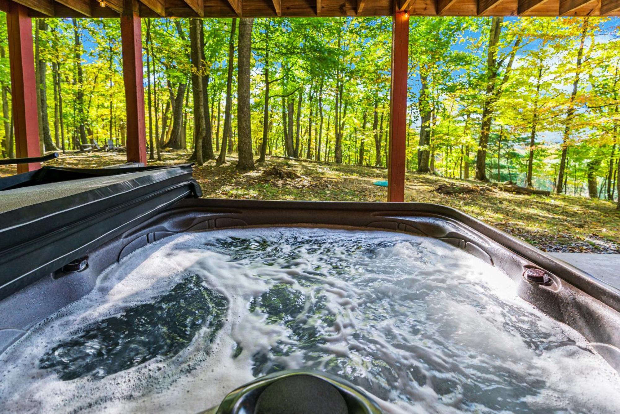 Hot Tub, Large Deck, Wifi, Fire Pit At Chalet Cabin Morton Grove Eksteriør billede